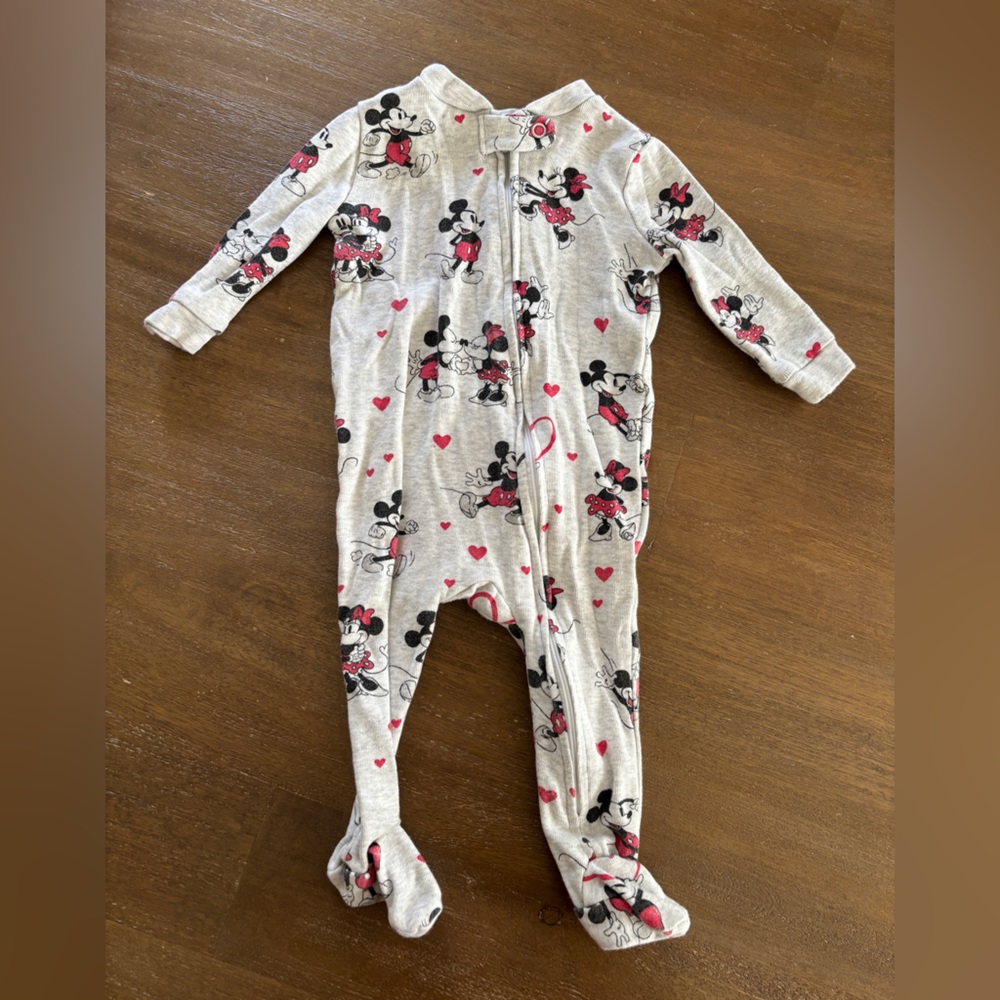 Disney PBK Gray and Pink Mickey Mouse Kids Footie
